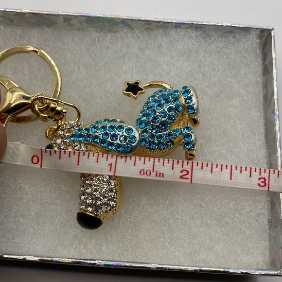 Cute Fashion Dog Keychain With Large Ears. - Picture 6 of 7